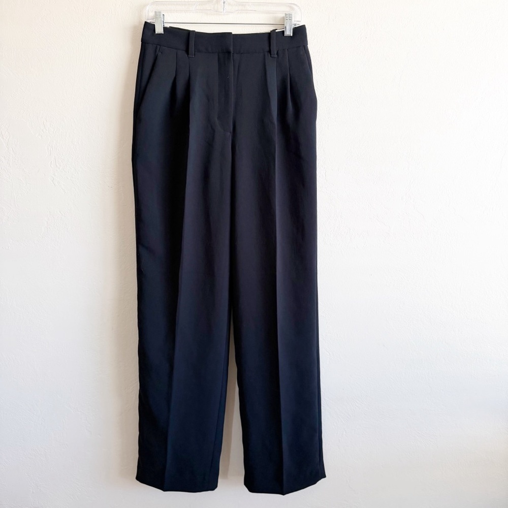 Aritzia The Effortless Black Pants size 6T